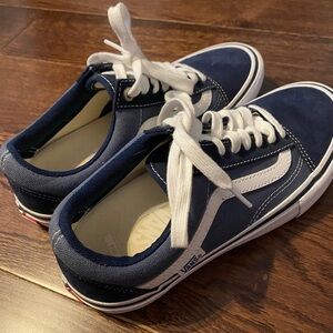 Van old school skate shoes